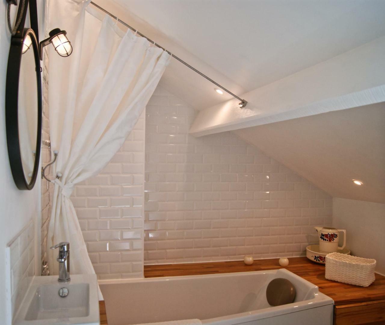 Le Grenier De Louisette Bed & Breakfast Libourne Ngoại thất bức ảnh